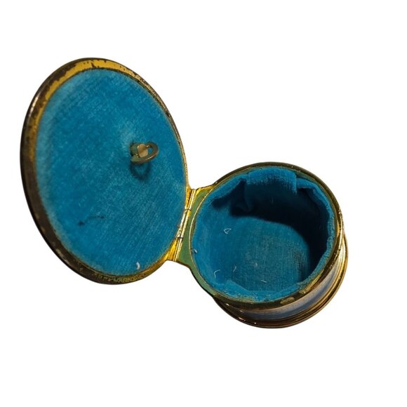 Vtg Round Enamel Brass Trinket music Box Folk Art made in Japan cottagecore - Picture 3 of 6